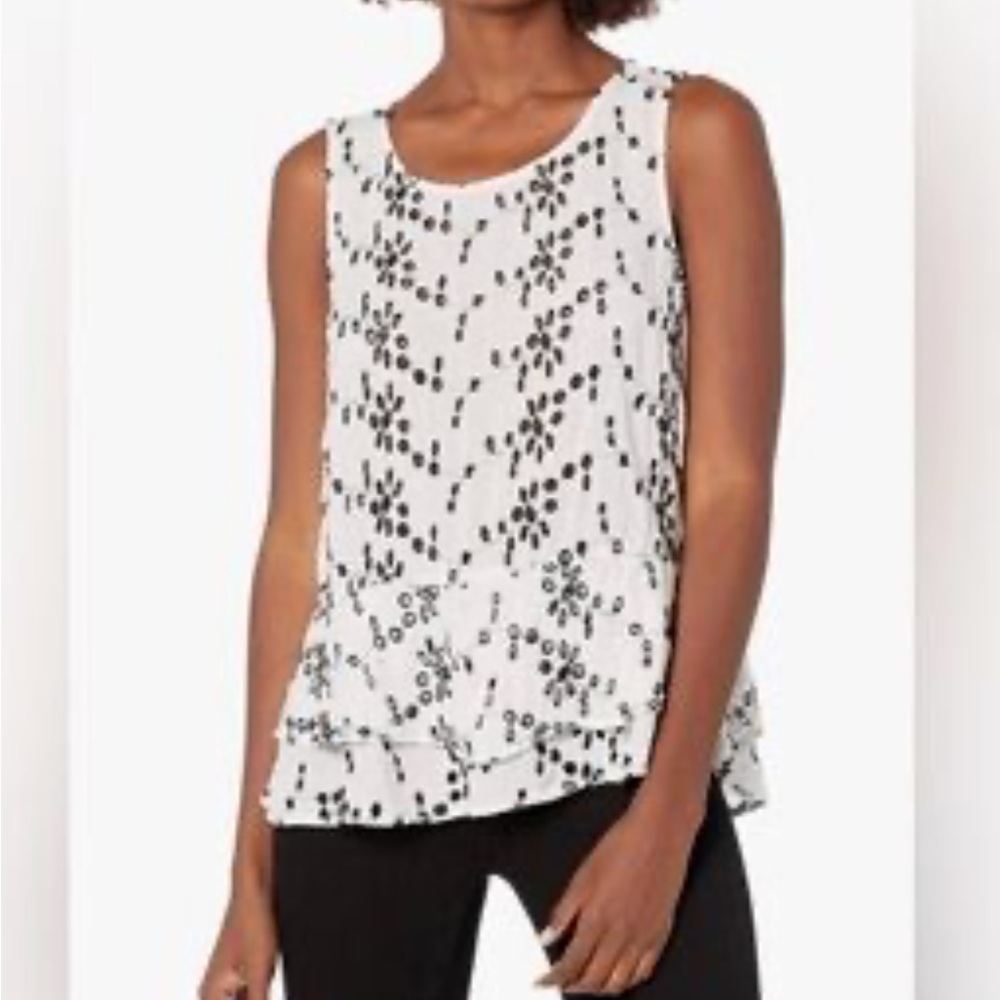 Velvet by Graham & Spencer Black and White Sleeveless Blouse